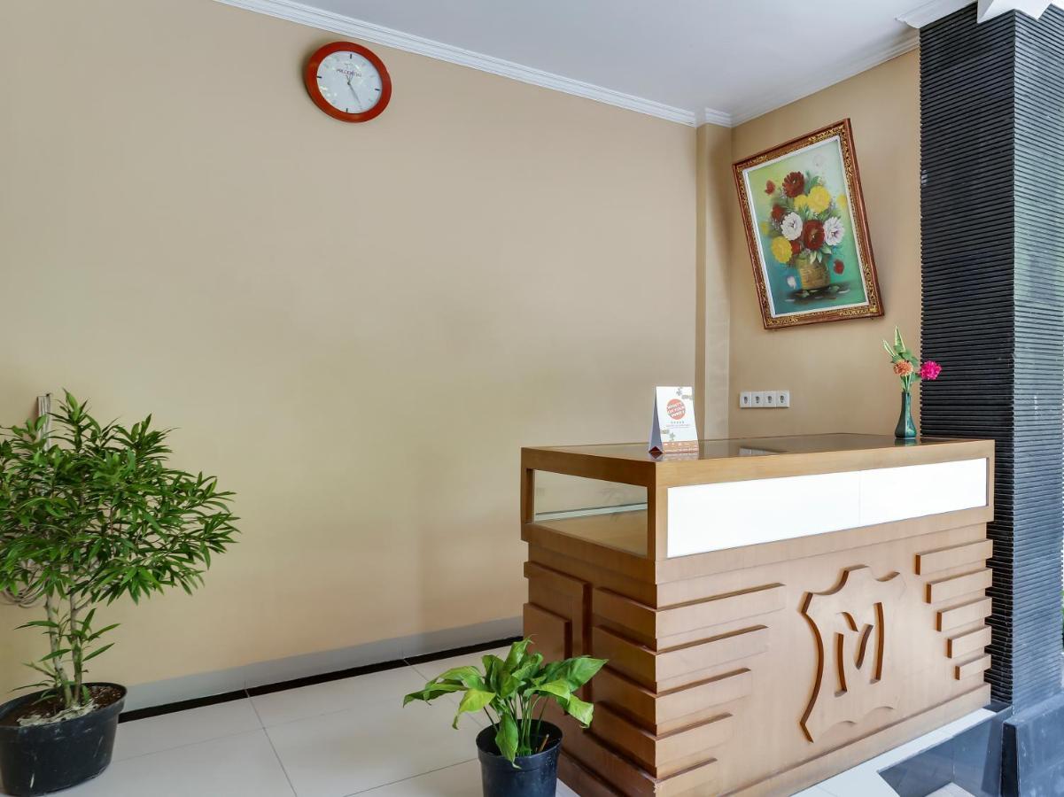 Oyo Flagship 90966 Moreno Homestay Legian Εξωτερικό φωτογραφία