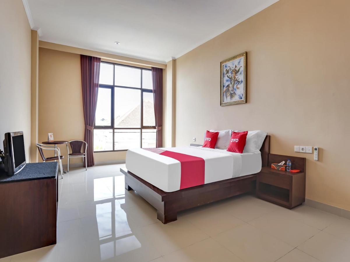 Oyo Flagship 90966 Moreno Homestay Legian Εξωτερικό φωτογραφία