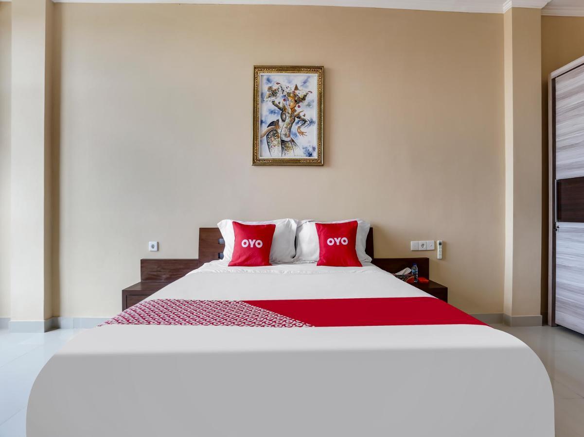 Oyo Flagship 90966 Moreno Homestay Legian Εξωτερικό φωτογραφία