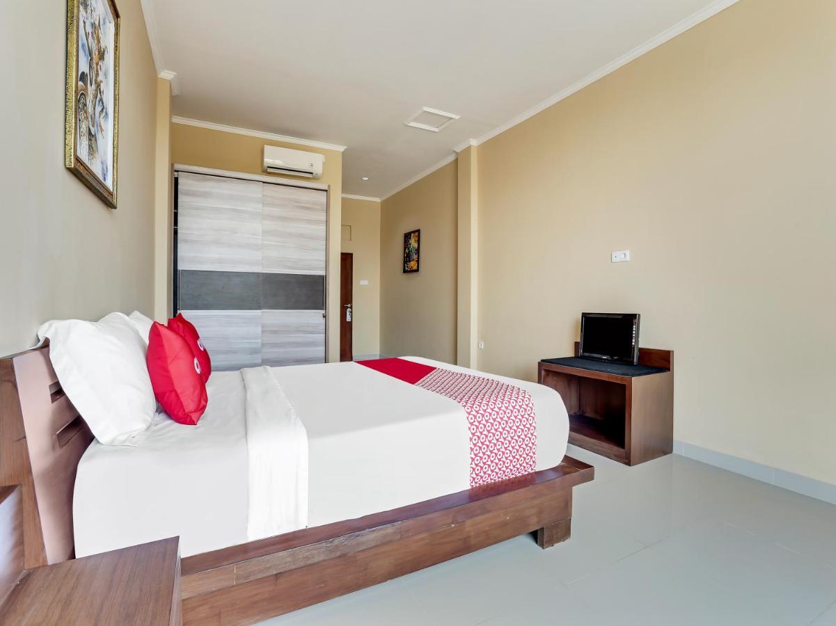 Oyo Flagship 90966 Moreno Homestay Legian Εξωτερικό φωτογραφία